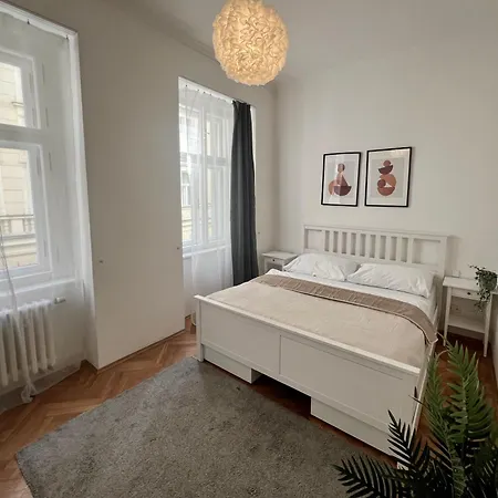 Apartment Opatovicka Living Prag