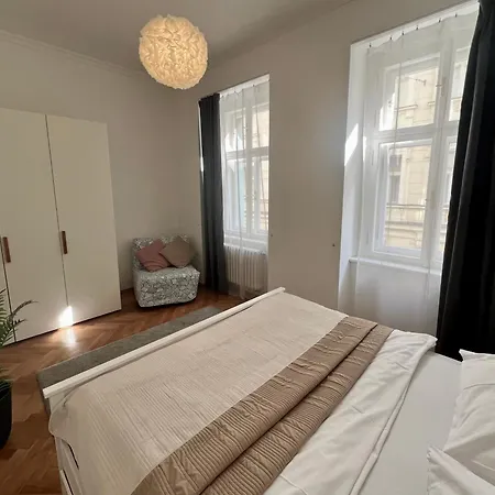 Apartmán Opatovicka Living *
